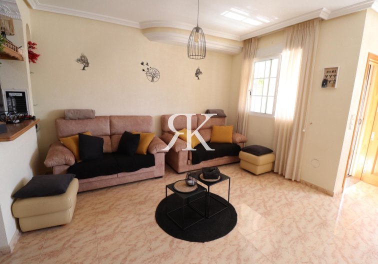 Revente - villa - Villamartin - Costa Blanca