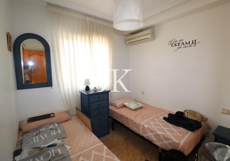 Revente - villa - Villamartin - Costa Blanca