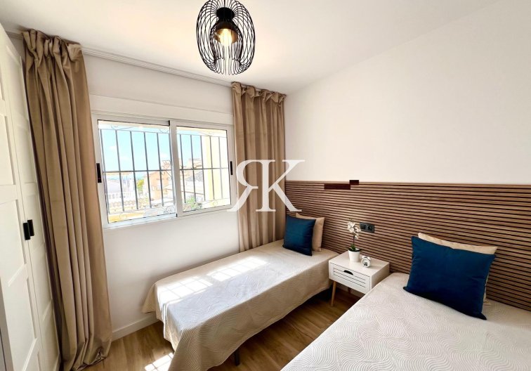 Resale - town house - Orihuela - Urbanización Perla Del Mar