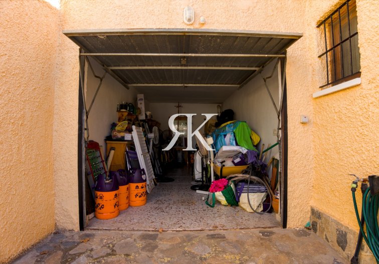 Herverkoop - villa - La Siesta - Costa Blanca