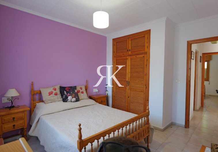 Herverkoop - villa - La Siesta - Costa Blanca