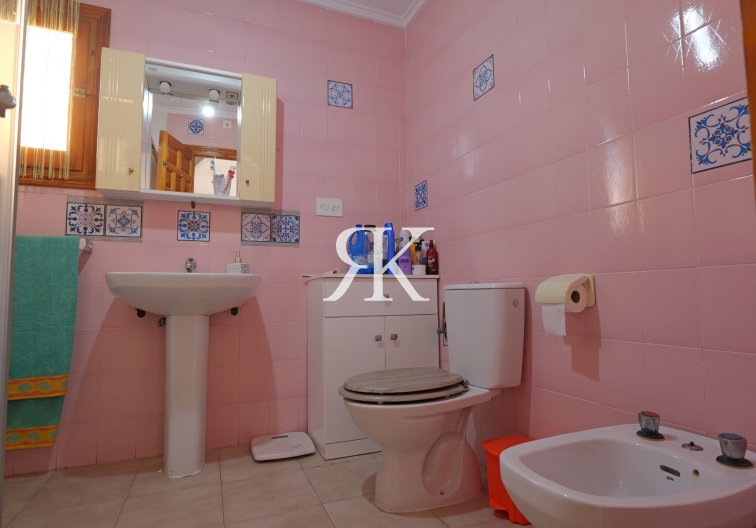 Herverkoop - villa - La Siesta - Costa Blanca