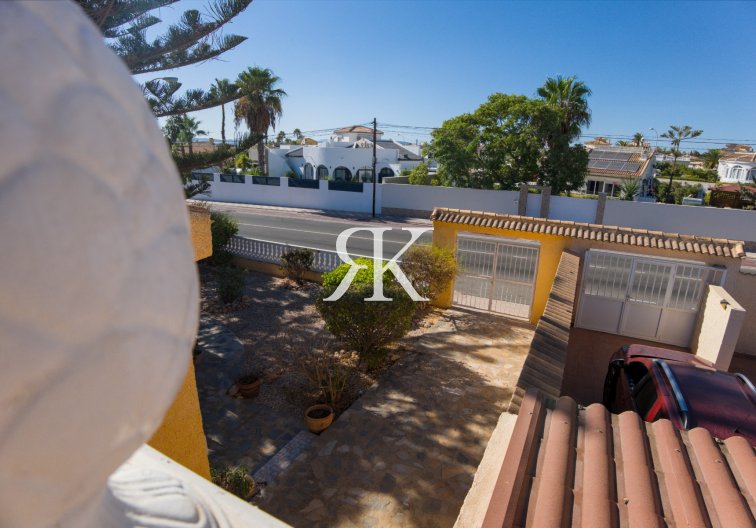 Herverkoop - villa - La Siesta - Costa Blanca