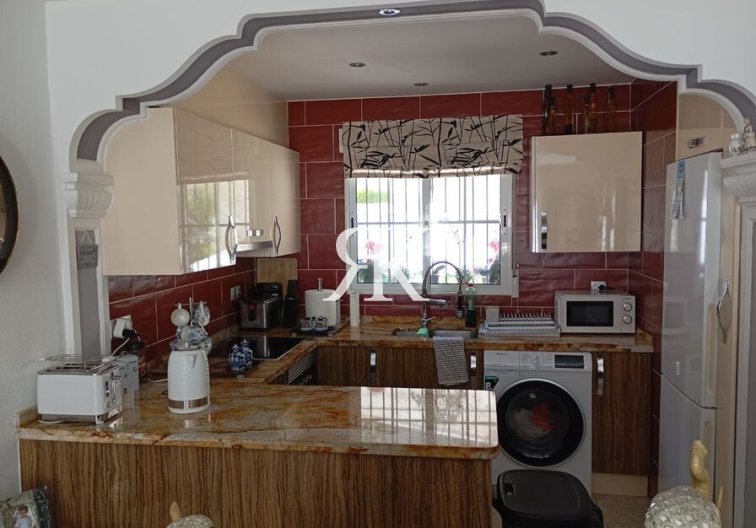 Revente - villa - Villamartin - Costa Blanca