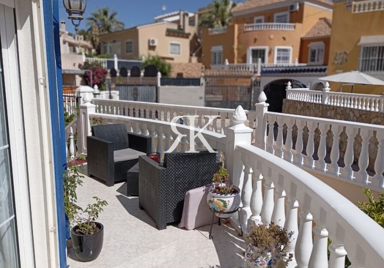 Revente - villa - Villamartin - Costa Blanca