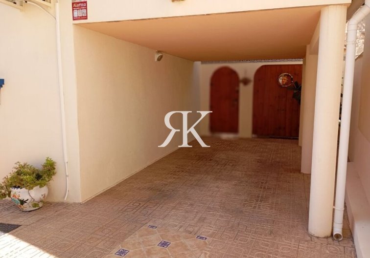 Revente - villa - Villamartin - Costa Blanca