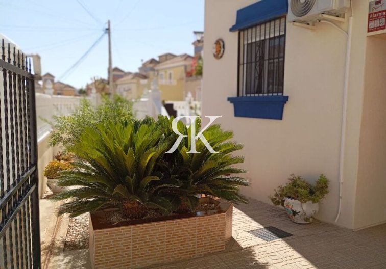 Revente - villa - Villamartin - Costa Blanca