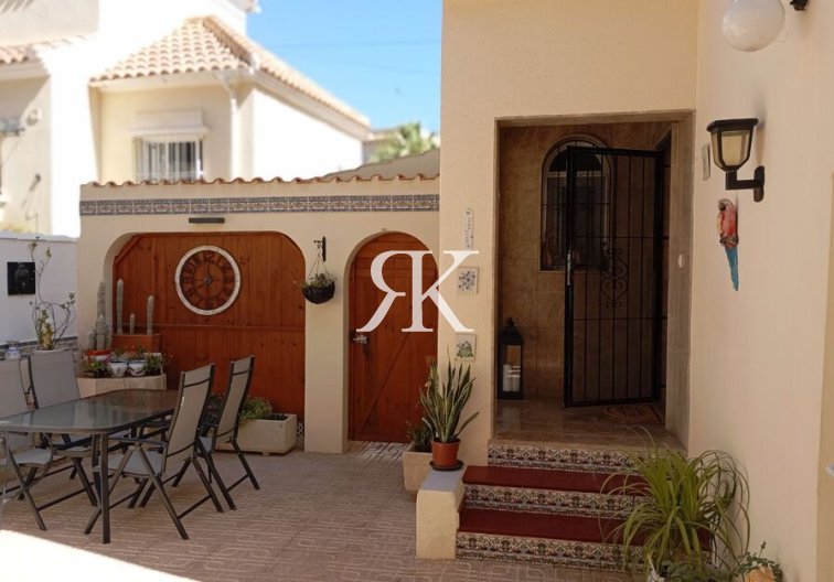 Revente - villa - Villamartin - Costa Blanca
