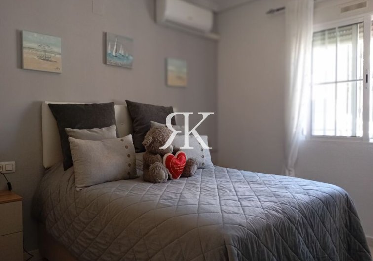 Revente - villa - Villamartin - Costa Blanca