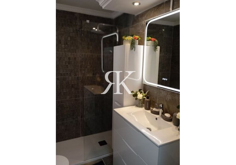 Revente - villa - Villamartin - Costa Blanca