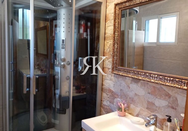 Revente - villa - Villamartin - Costa Blanca