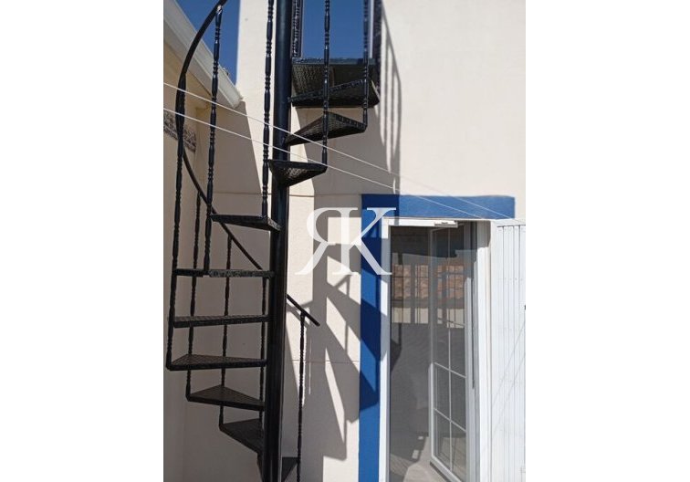 Revente - villa - Villamartin - Costa Blanca