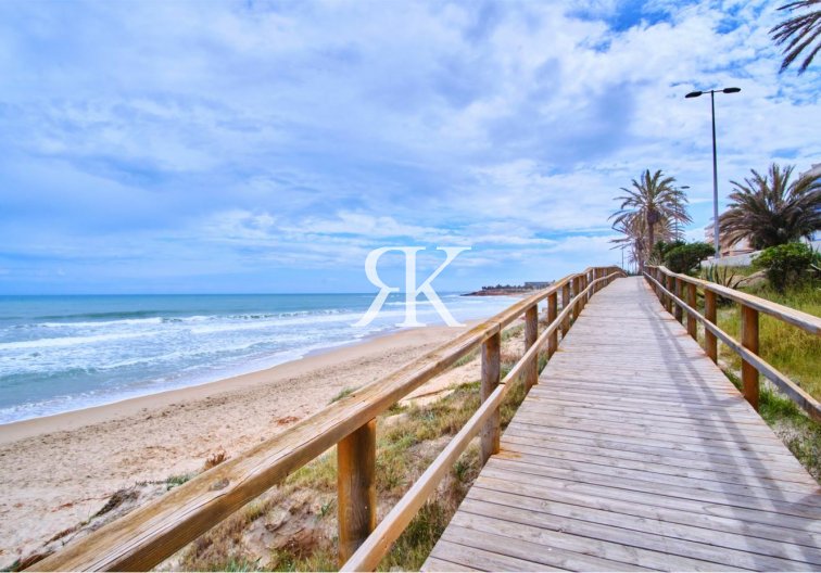 Wiederverkauf - Wohnung - Mil Palmeras - Costa Blanca