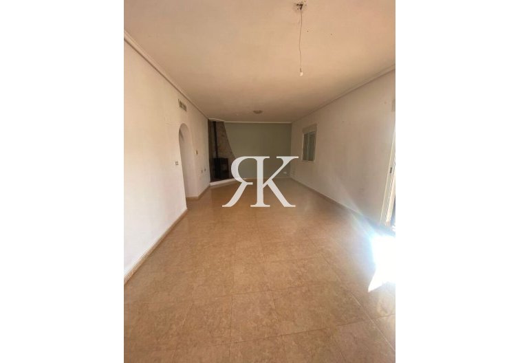 Resale - villa - Catral - Costa Blanca