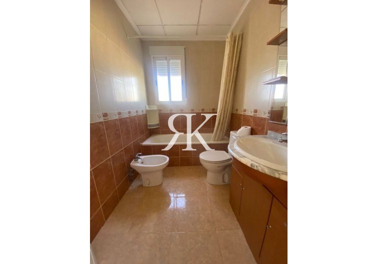 Resale - villa - Catral - Costa Blanca