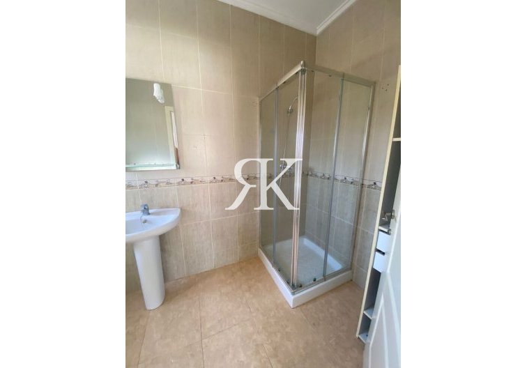 Resale - villa - Catral - Costa Blanca