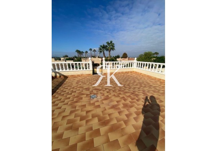 Resale - villa - Catral - Costa Blanca