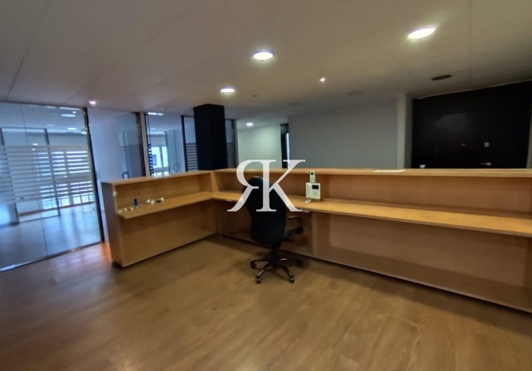 Segunda mano - Apartamento  - Torrevieja - Puerto