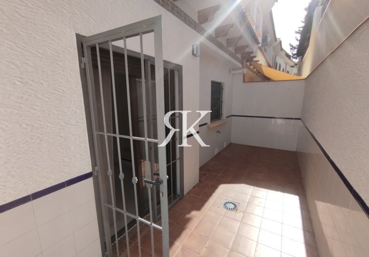 Revente - town house - San Miguel de Salinas - Inland