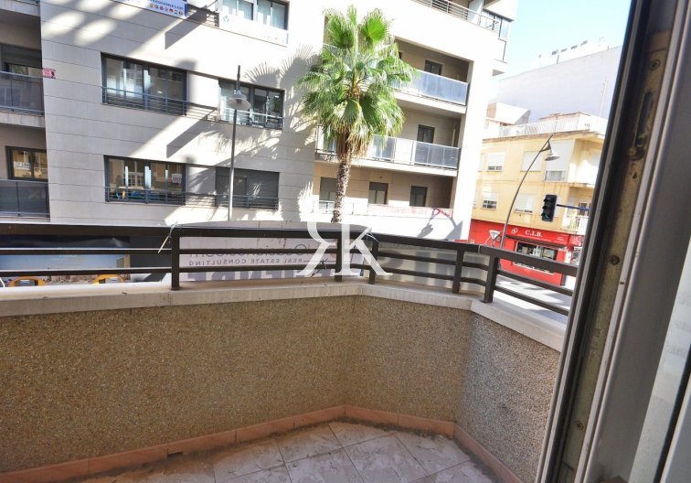 Herverkoop - Appartement - Torrevieja - Centro