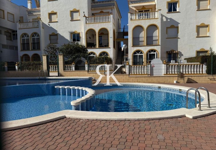 Revente - Bungalow - Torrevieja - Cañada Del Molino