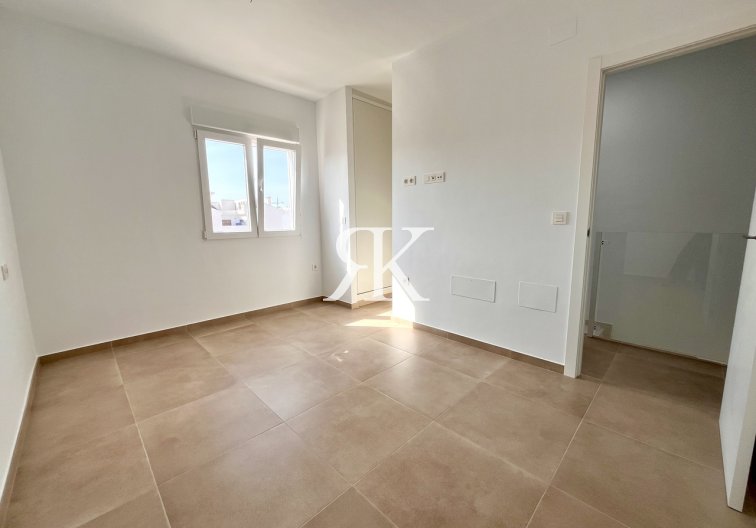 Wiederverkauf - town house - Pilar de la Horadada - Costa Blanca