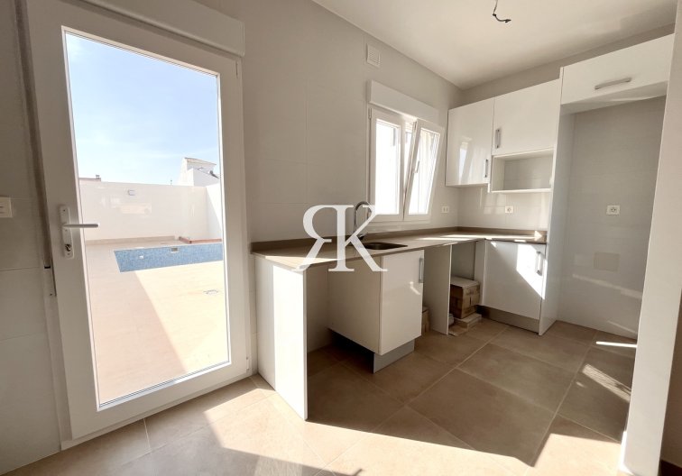 Wiederverkauf - town house - Pilar de la Horadada - Costa Blanca