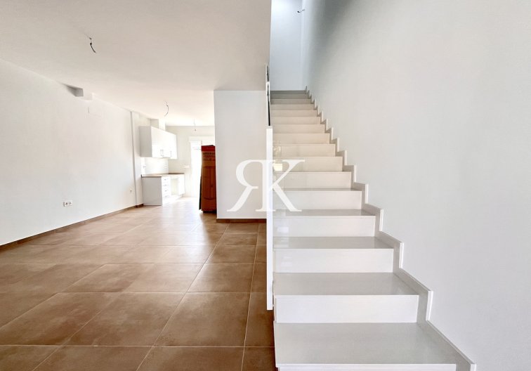 Wiederverkauf - town house - Pilar de la Horadada - Costa Blanca