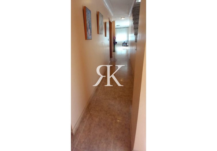 Segunda mano - town house - Torrevieja - Nueva Torrevieja