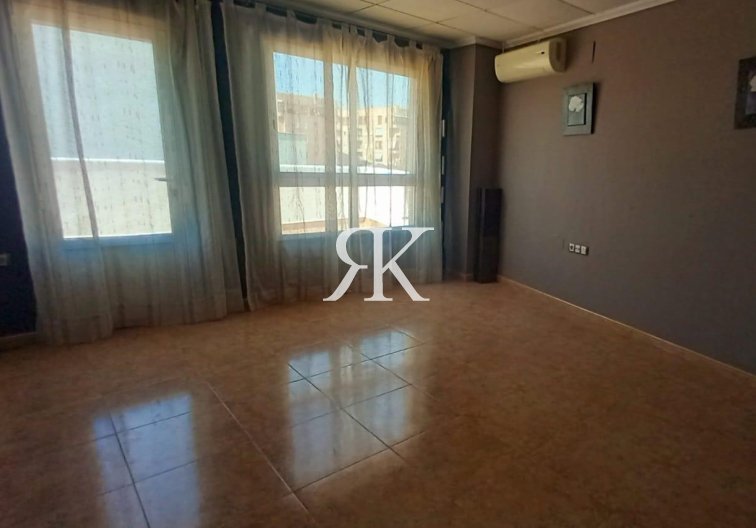 Segunda mano - town house - Torrevieja - Nueva Torrevieja