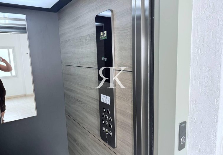 Revente - Appartement - Torrevieja - La Mata