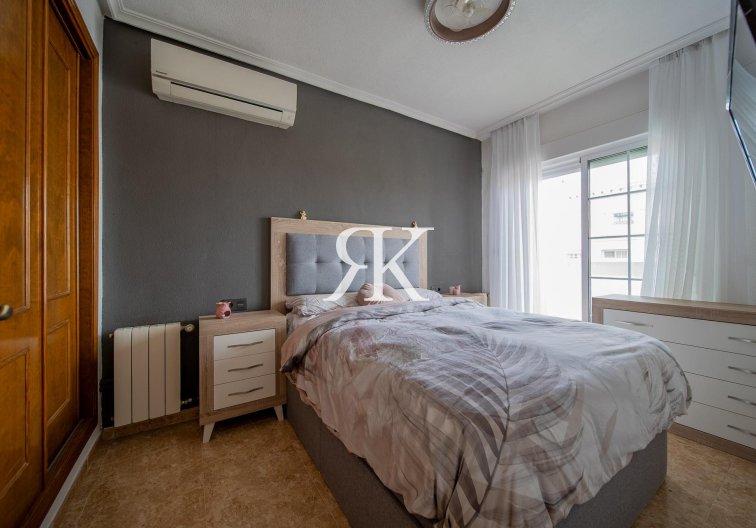 Resale - town house - Orihuela Costa - PAU 26