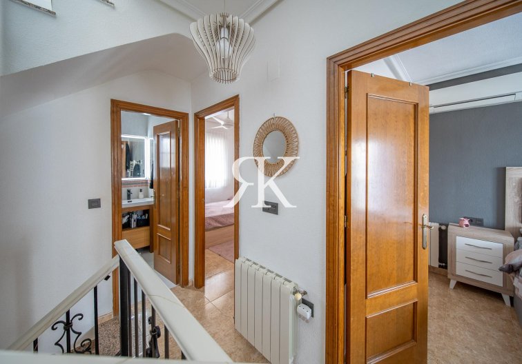 Resale - town house - Orihuela Costa - PAU 26