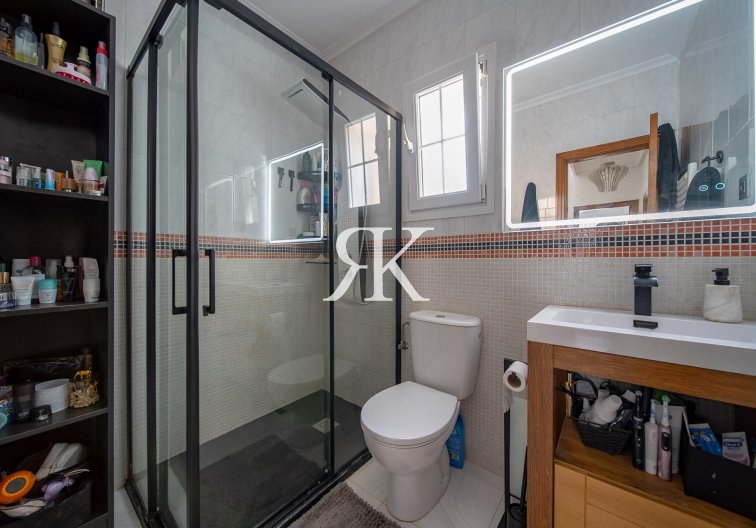 Resale - town house - Orihuela Costa - PAU 26