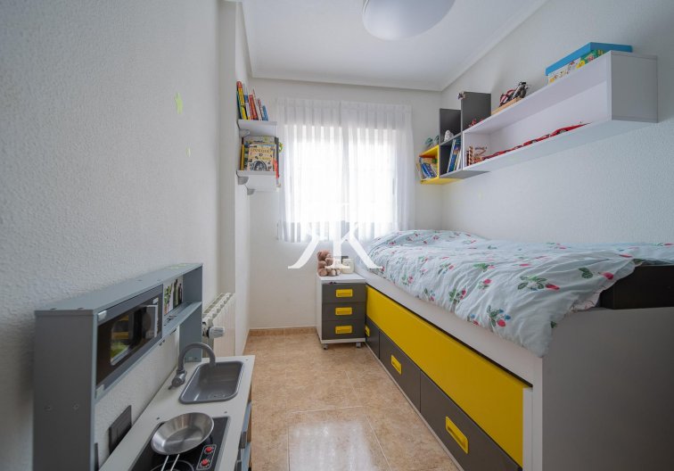 Resale - town house - Orihuela Costa - PAU 26