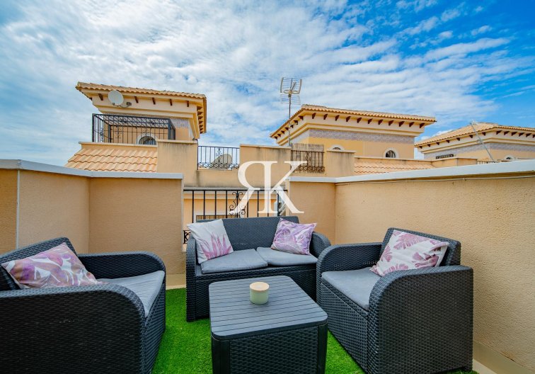 Resale - town house - Orihuela Costa - PAU 26