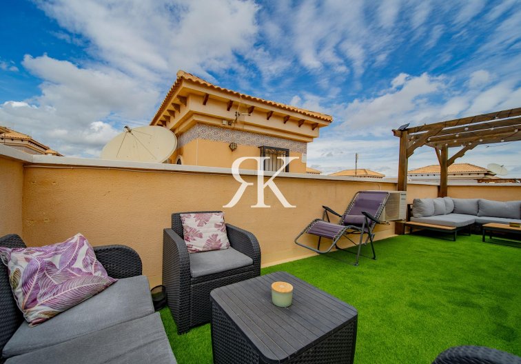 Resale - town house - Orihuela Costa - PAU 26