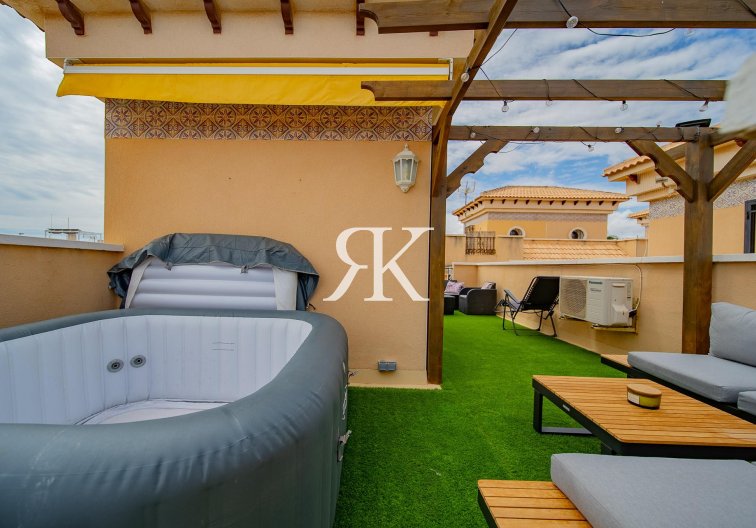 Resale - town house - Orihuela Costa - PAU 26