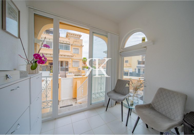 Resale - town house - Orihuela Costa - PAU 26