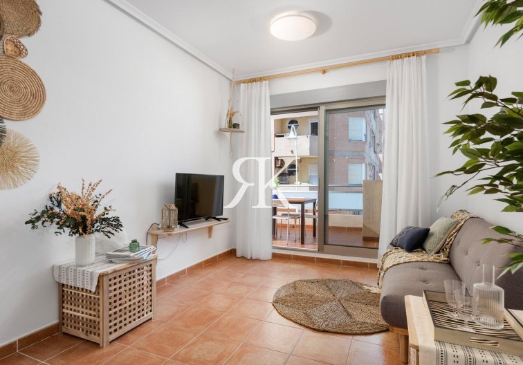 Segunda mano - Apartamento  - Guardamar del Segura - Pueblo