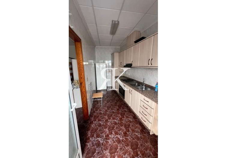 Wiederverkauf - town house - Torrevieja - Estacion De Autobuses