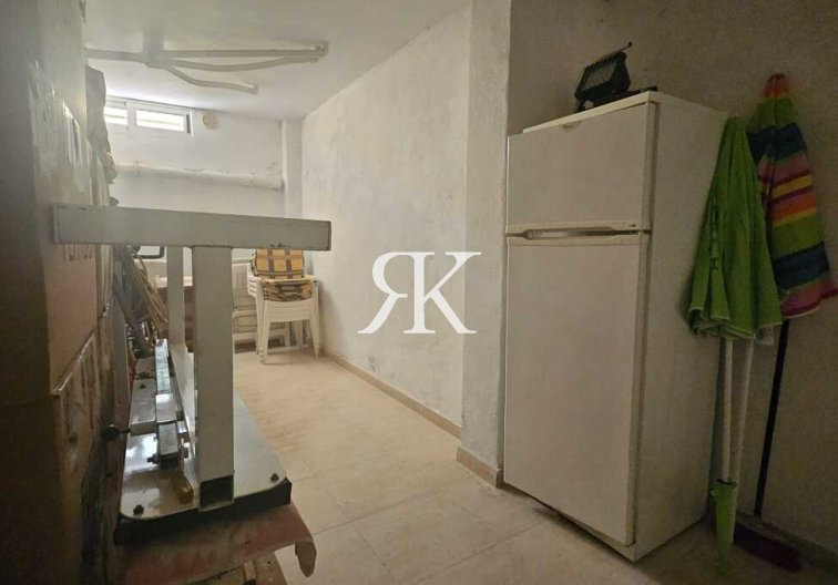 Resale - villa - Guardamar del Segura - Campomar