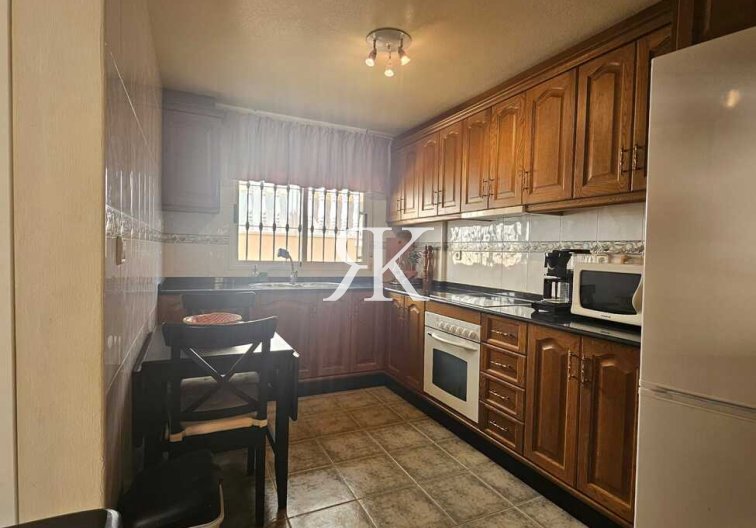 Resale - villa - Guardamar del Segura - Campomar