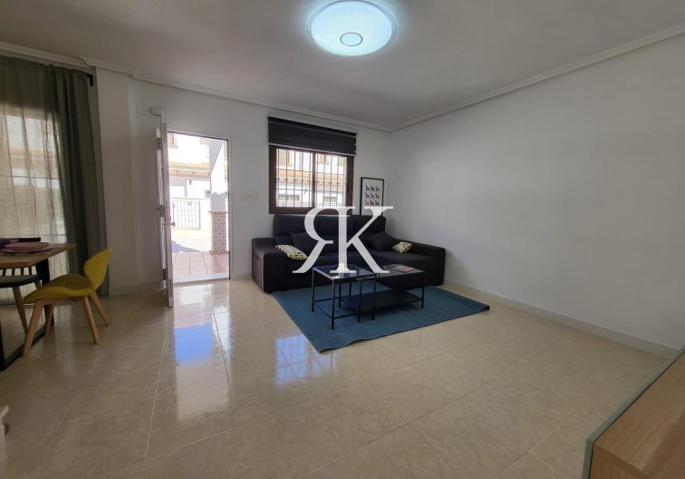 Resale - villa - San Miguel de Salinas - Cerro Del Sol