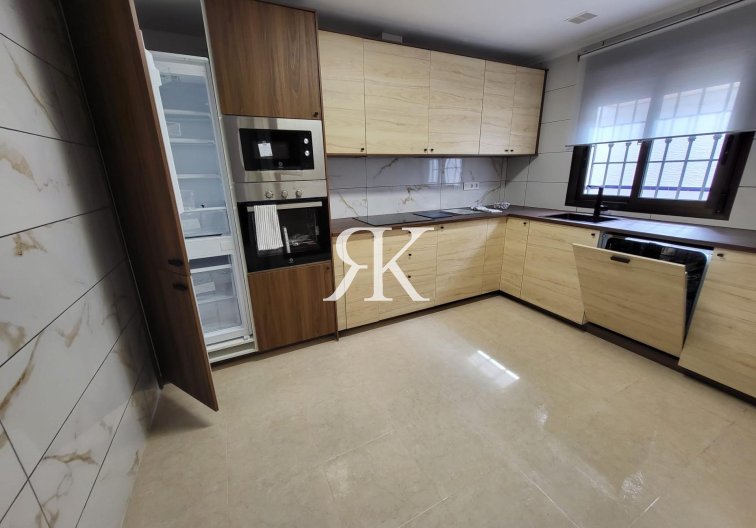 Resale - villa - San Miguel de Salinas - Cerro Del Sol