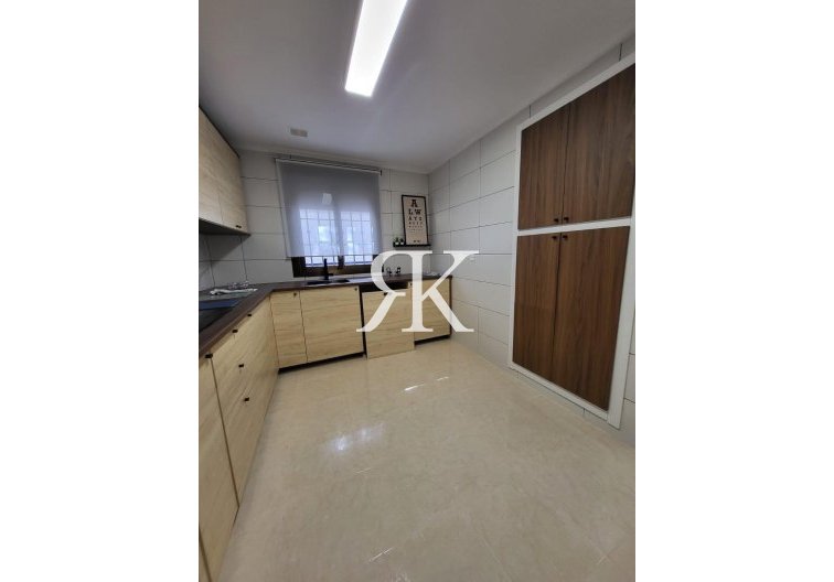 Resale - villa - San Miguel de Salinas - Cerro Del Sol