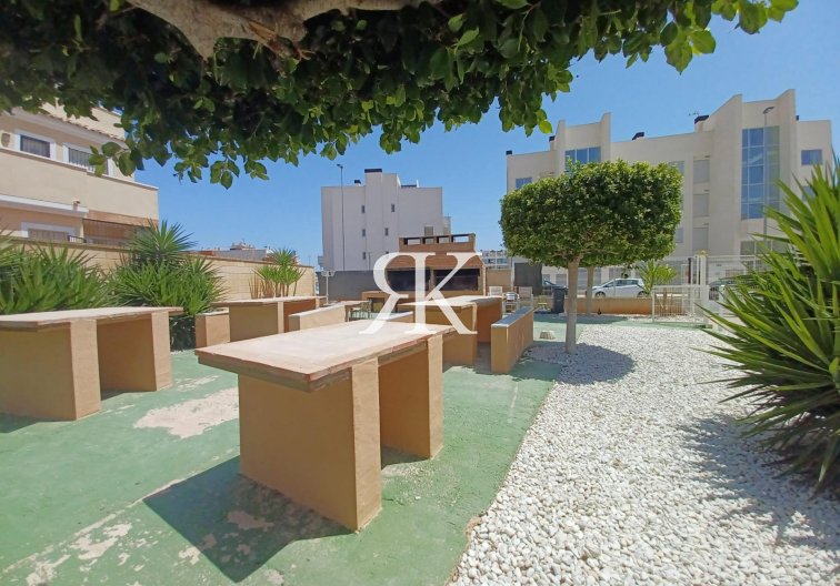 Wiederverkauf - Wohnung - Orihuela Costa - Los Dolses