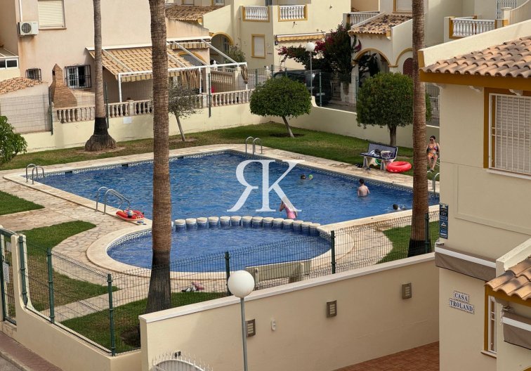 Revente - villa - Orihuela Costa - Los Dolses