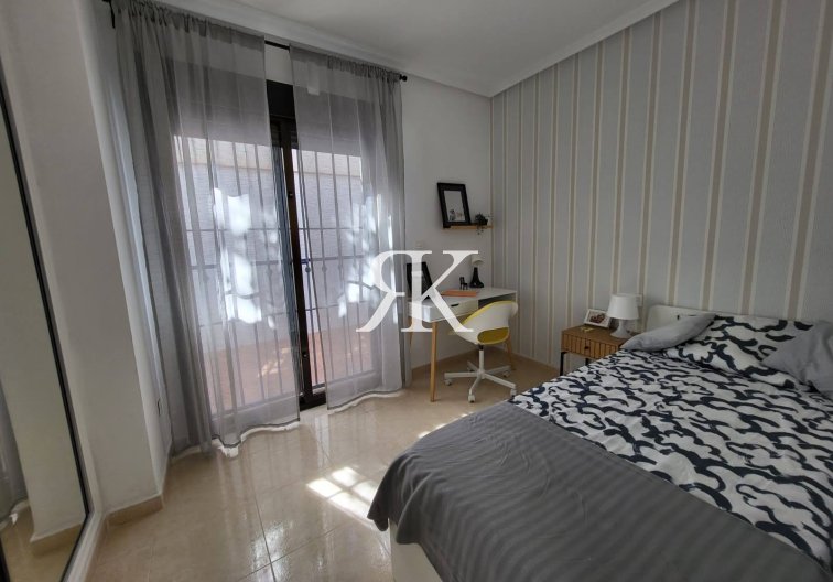 Herverkoop - town house - Villamartin - Costa Blanca