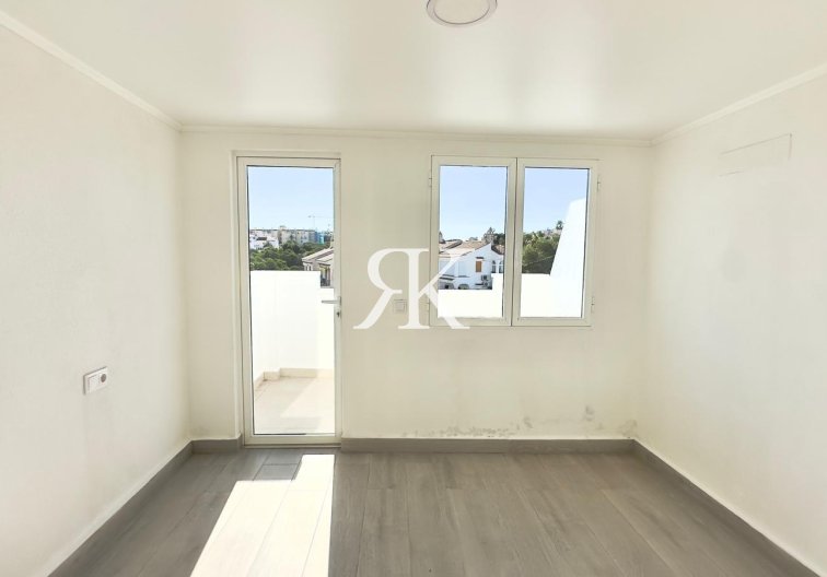 Revente - town house - Torrevieja - La Mata